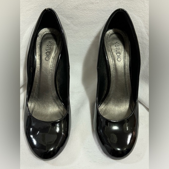 K Studio patent pumps -size 6 - Picture 2 of 3